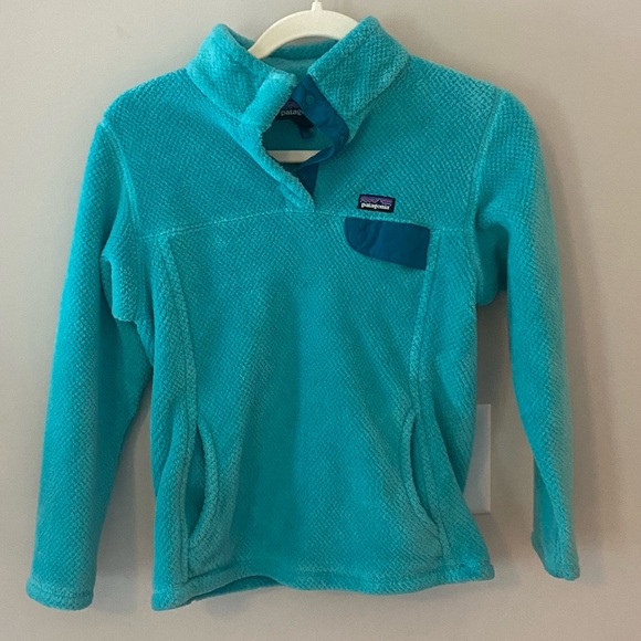 Patagonia Other - Girls Patagonia pullover jacket. 12